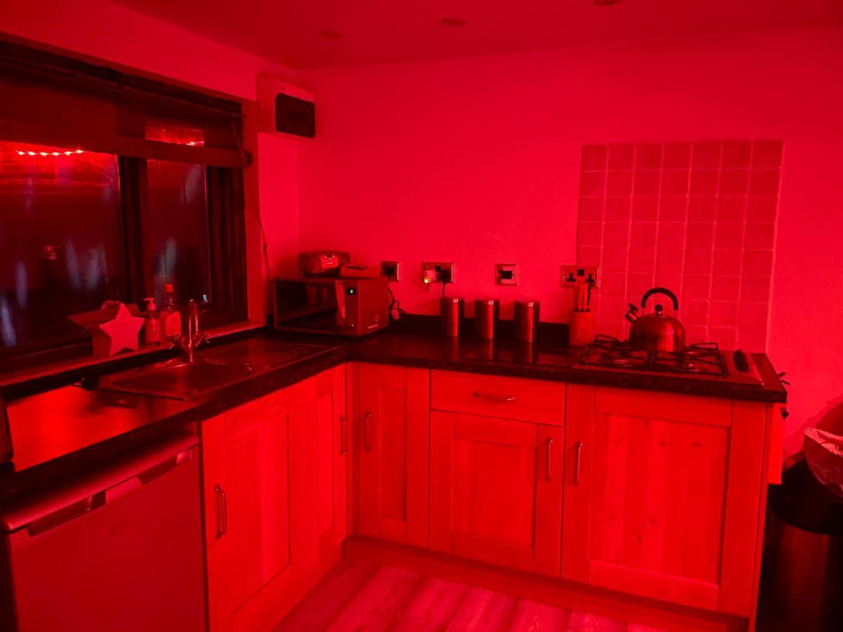 Bankhead Accommodation With Hot Tub In Aberdeenshire Gamrie Extérieur photo
