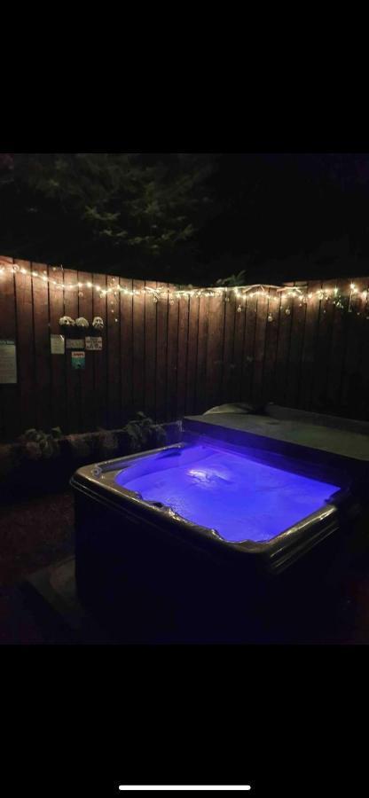Bankhead Accommodation With Hot Tub In Aberdeenshire Gamrie Extérieur photo