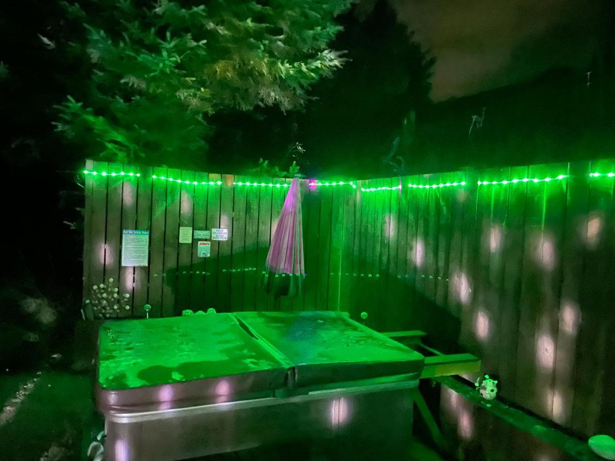 Bankhead Accommodation With Hot Tub In Aberdeenshire Gamrie Extérieur photo